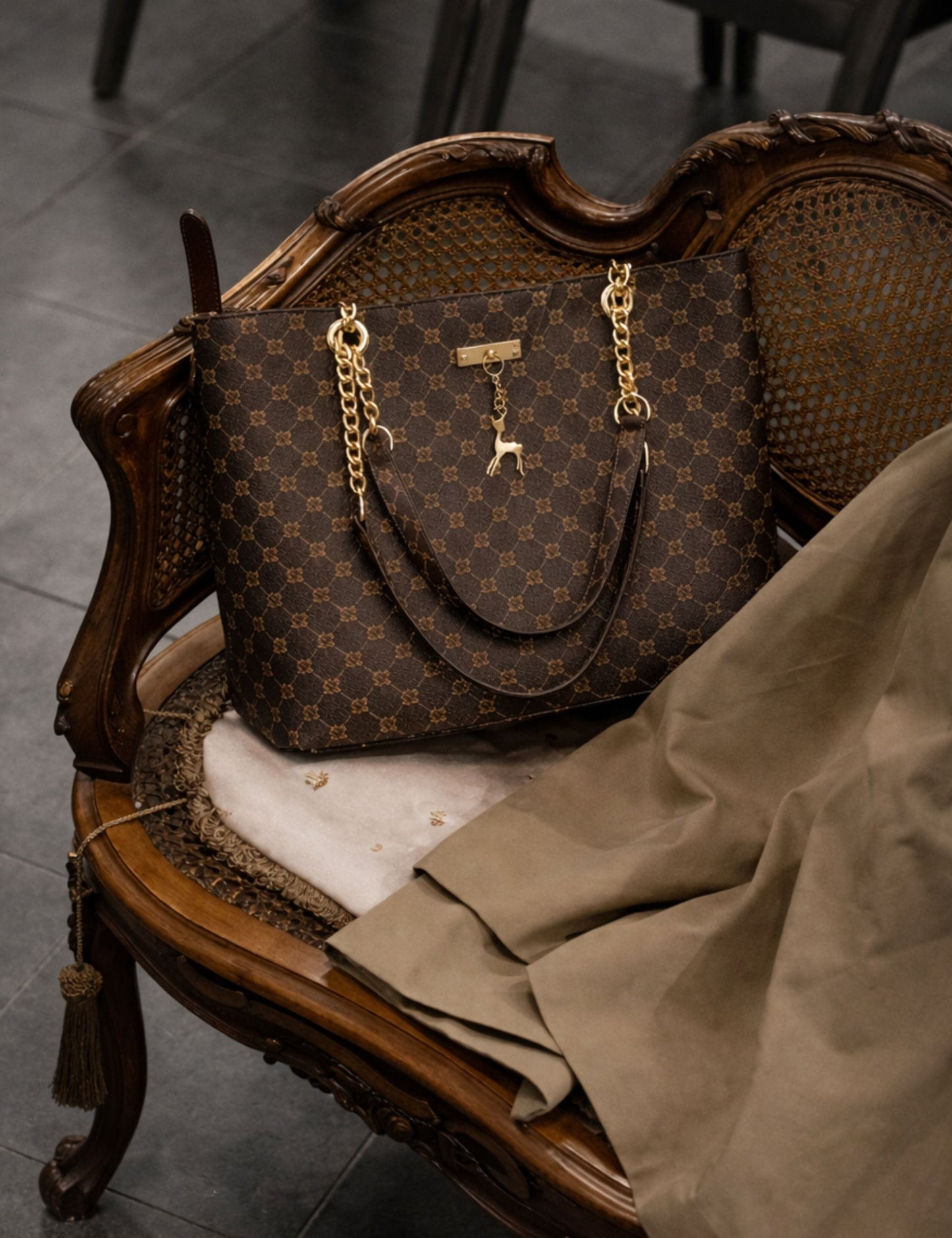 Sac à main en simili cuir